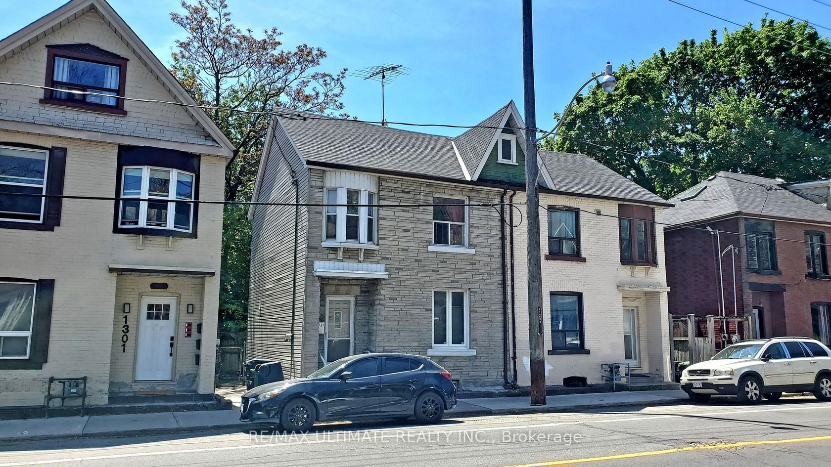 1299 Dundas Street E, South Riverdale, Toronto 