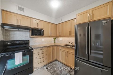 Photo 6 at 617 - 60 Southport Street, Swansea, Toronto