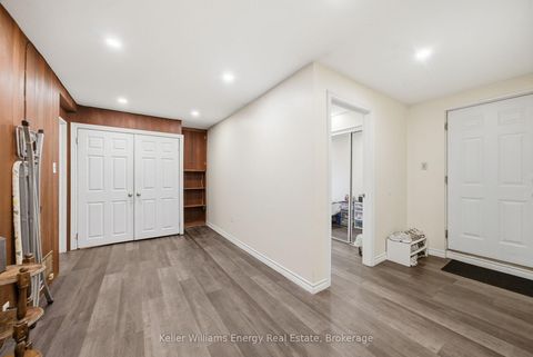 Photo 8 at 42 Oakley Boulevard, Bendale, Toronto