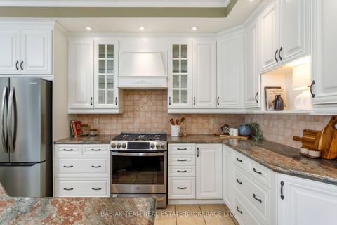 Photo 13 at 3 Humbercrest Boulevard, Lambton Baby Point, Toronto