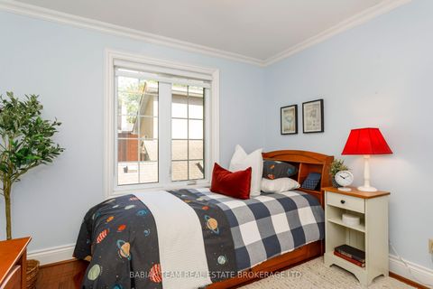 Photo 30 at 3 Humbercrest Boulevard, Lambton Baby Point, Toronto