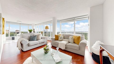 Photo 10 at 1215 - 1 Rowntree Road, Jamestown, Toronto