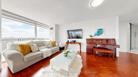 Photo 13 at 1215 - 1 Rowntree Road, Jamestown, Toronto