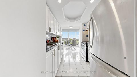 Photo 25 at 1215 - 1 Rowntree Road, Jamestown, Toronto