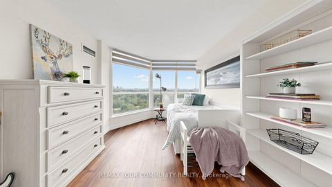 Photo 32 at 1215 - 1 Rowntree Road, Jamestown, Toronto