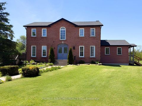 Photo 1 at 25472 Lakeridge Road, Pefferlaw, Georgina