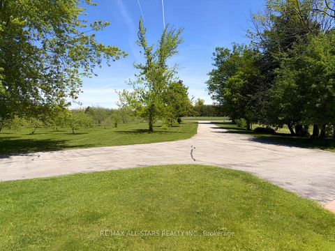 Photo 6 at 25472 Lakeridge Road, Pefferlaw, Georgina
