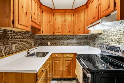 Photo 9 at 129 Alcorn Avenue, St. Clair, Toronto