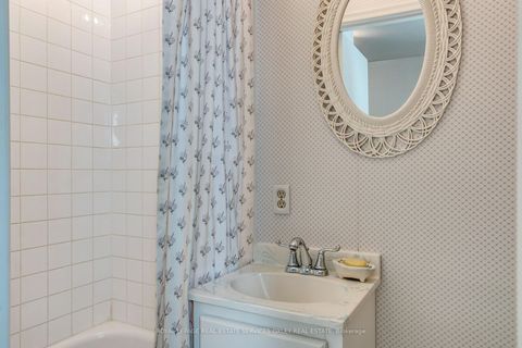 Photo 16 at 129 Alcorn Avenue, St. Clair, Toronto