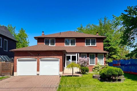 Photo 0 at 46 Winlock Park, Newtonbrook East, Toronto