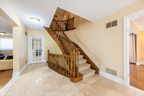 Photo 20 at 46 Winlock Park, Newtonbrook East, Toronto