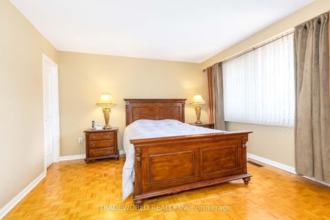 Photo 25 at 46 Winlock Park, Newtonbrook East, Toronto