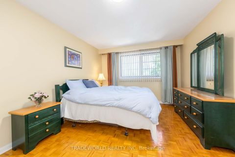 Photo 29 at 46 Winlock Park, Newtonbrook East, Toronto