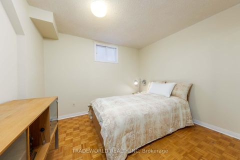 Photo 38 at 46 Winlock Park, Newtonbrook East, Toronto