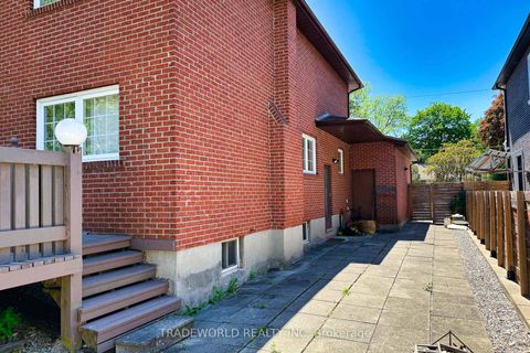 Photo 46 at 46 Winlock Park, Newtonbrook East, Toronto