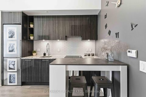 Photo 4 at 713 - 120 Parliament Street, Moss Park, Toronto