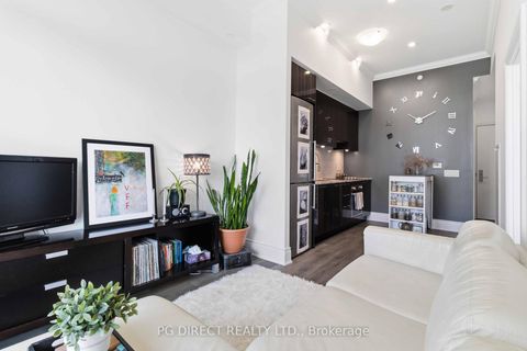Photo 5 at 713 - 120 Parliament Street, Moss Park, Toronto