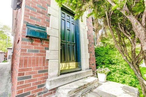 Photo 1 at 2 Larkin Avenue, Swansea, Toronto