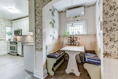 Photo 12 at 2 Larkin Avenue, Swansea, Toronto