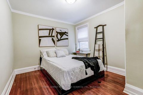 Photo 18 at 2 Larkin Avenue, Swansea, Toronto