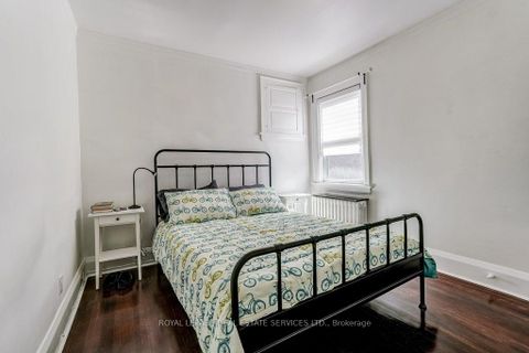 Photo 36 at 2 Larkin Avenue, Swansea, Toronto
