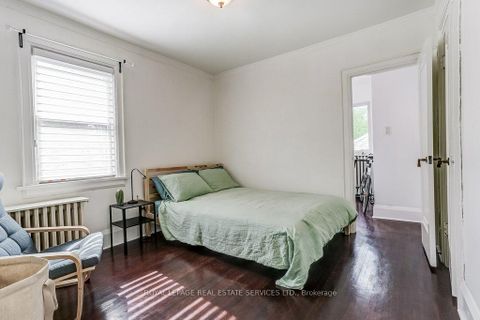 Photo 38 at 2 Larkin Avenue, Swansea, Toronto