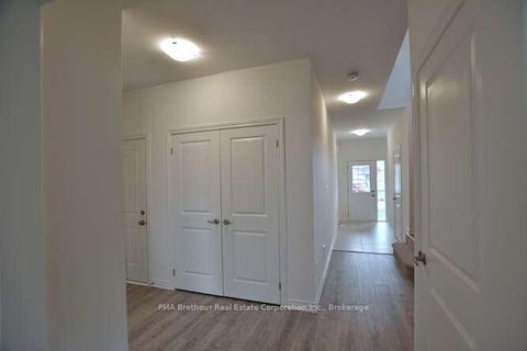 Photo 10 at 233 Prescott Drive, Stayner, Clearview