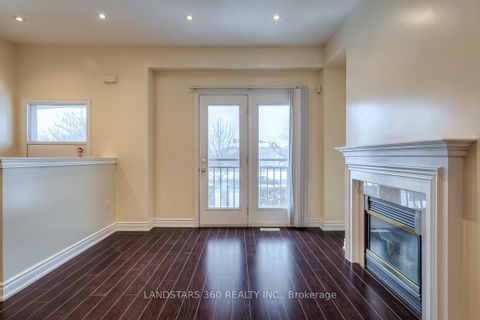 Photo 6 at 69 - 9133 Bayview Avenue, Doncrest, Richmond Hill