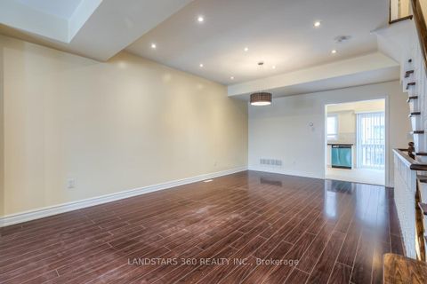 Photo 9 at 69 - 9133 Bayview Avenue, Doncrest, Richmond Hill