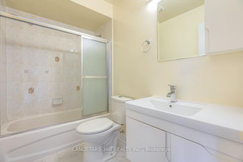 Photo 19 at 69 - 9133 Bayview Avenue, Doncrest, Richmond Hill