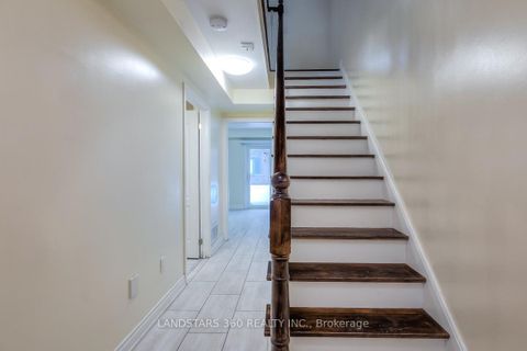 Photo 25 at 69 - 9133 Bayview Avenue, Doncrest, Richmond Hill