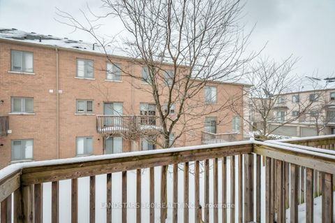 Photo 31 at 69 - 9133 Bayview Avenue, Doncrest, Richmond Hill
