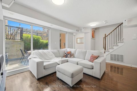 Photo 5 at 162 - 8 Foundry Avenue, Junction, Toronto