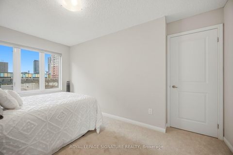 Photo 21 at 162 - 8 Foundry Avenue, Junction, Toronto