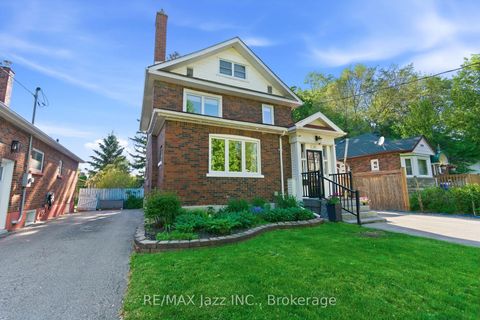 Photo 1 at 72 Cadillac Avenue S, Central, Oshawa