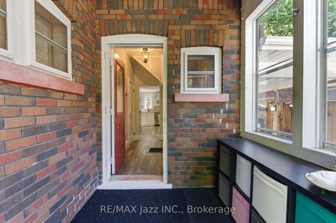 Photo 4 at 72 Cadillac Avenue S, Central, Oshawa