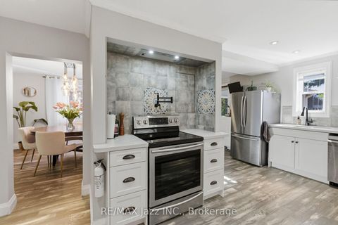 Photo 15 at 72 Cadillac Avenue S, Central, Oshawa