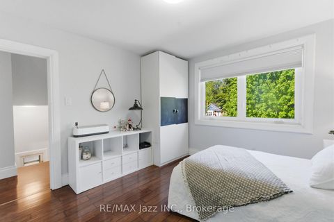 Photo 24 at 72 Cadillac Avenue S, Central, Oshawa