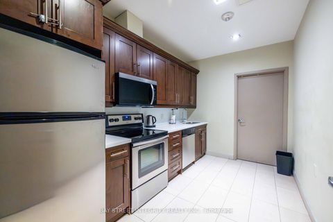 Photo 22 at 1510 - 5740 Yonge Street, Newtonbrook West, Toronto