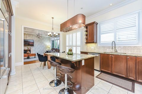 Photo 13 at 37 Venkata Drive, Kleinburg, Vaughan