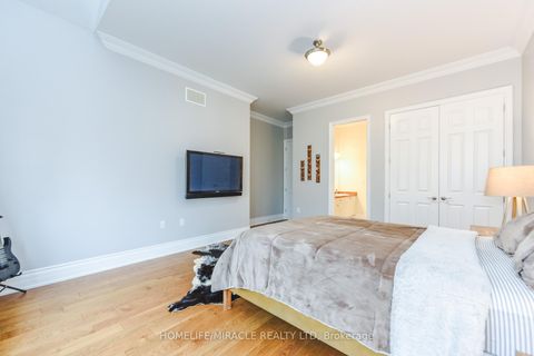 Photo 21 at 37 Venkata Drive, Kleinburg, Vaughan