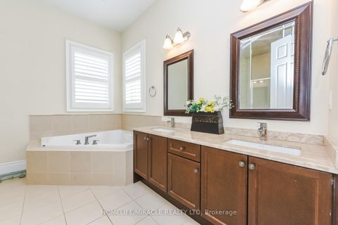 Photo 33 at 37 Venkata Drive, Kleinburg, Vaughan