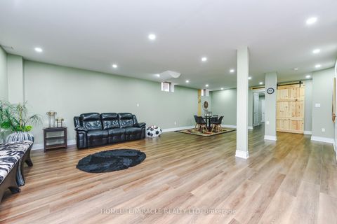 Photo 43 at 37 Venkata Drive, Kleinburg, Vaughan