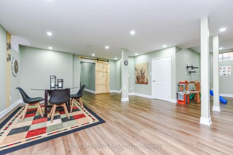 Photo 44 at 37 Venkata Drive, Kleinburg, Vaughan