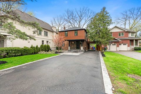 Photo 1 at 17 Old Oak Road, Kingsway South, Toronto