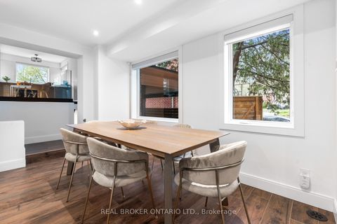 Photo 6 at 17 Old Oak Road, Kingsway South, Toronto