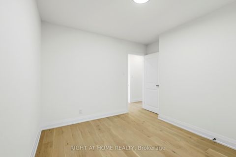 Photo 18 at 36 Vauxhall Drive, Dorset Park, Toronto