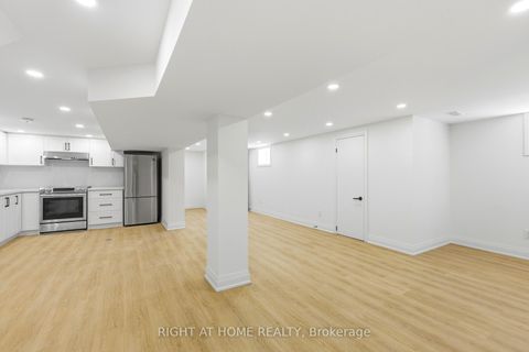 Photo 28 at 36 Vauxhall Drive, Dorset Park, Toronto