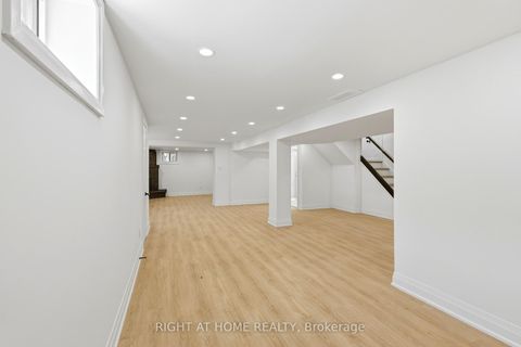 Photo 35 at 36 Vauxhall Drive, Dorset Park, Toronto