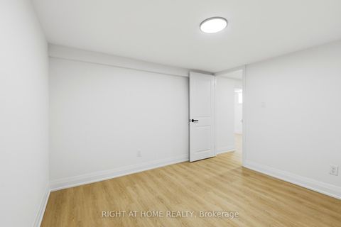 Photo 38 at 36 Vauxhall Drive, Dorset Park, Toronto